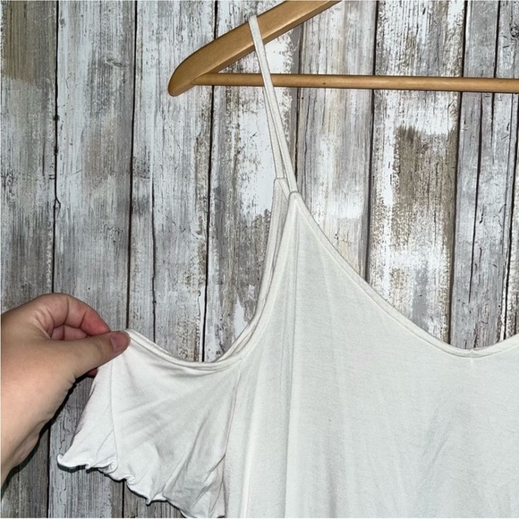 American Eagle White High Low Open Shoulder Tank - Picture 2 of 4